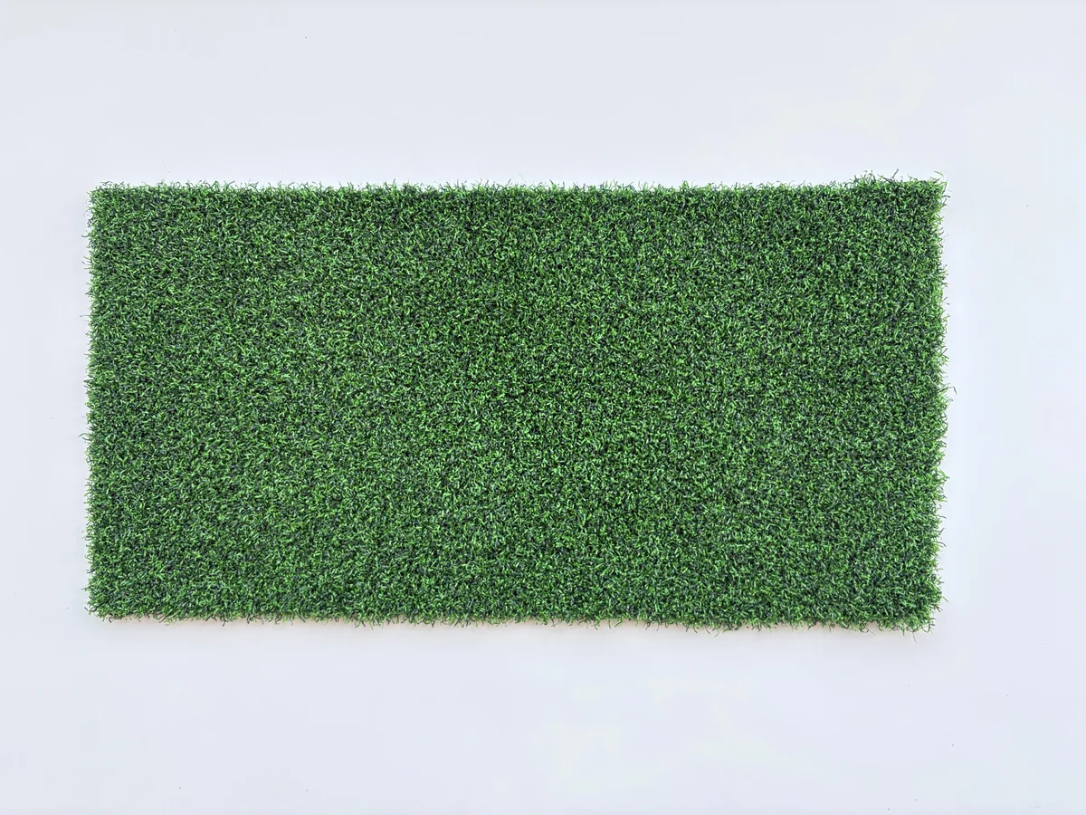 Putting green artificial grass front view sample